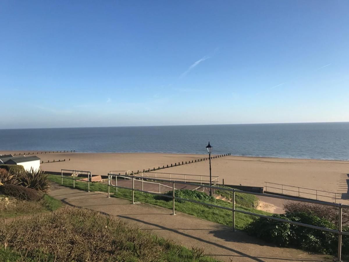 Frinton Escapes Apartment Luaran gambar