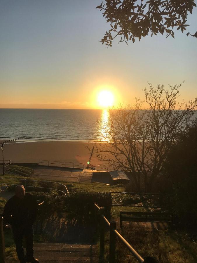 Frinton Escapes Apartment Luaran gambar