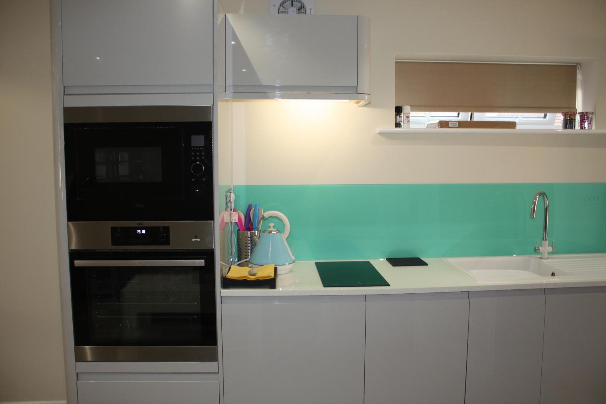 Frinton Escapes Apartment Bilik gambar