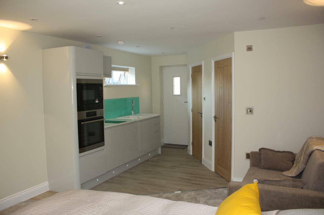 Frinton Escapes Apartment Luaran gambar